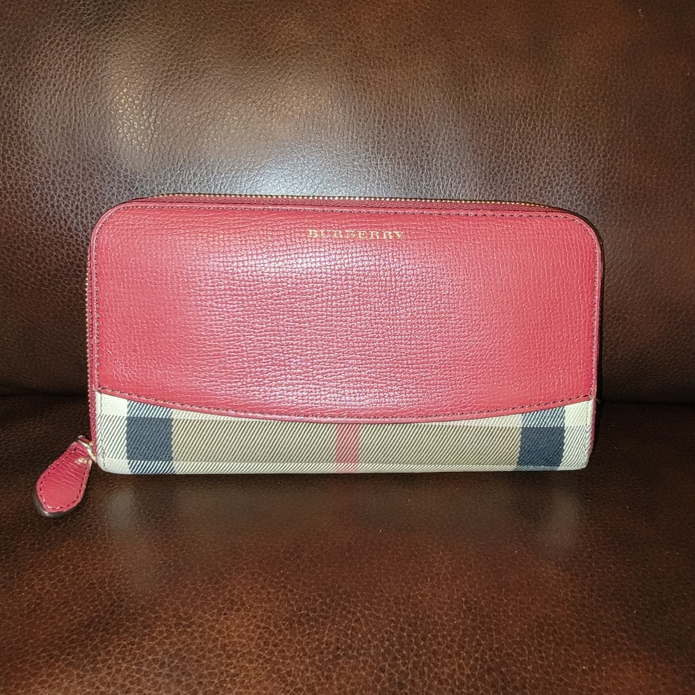Burberry wallet